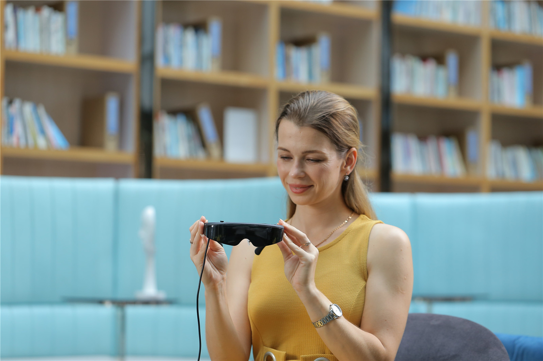 1080P 3D Gözlükler HDMI & TYPE C 1800 Nits VR Video / Oyunlar İçin Akıllı Gözlükler